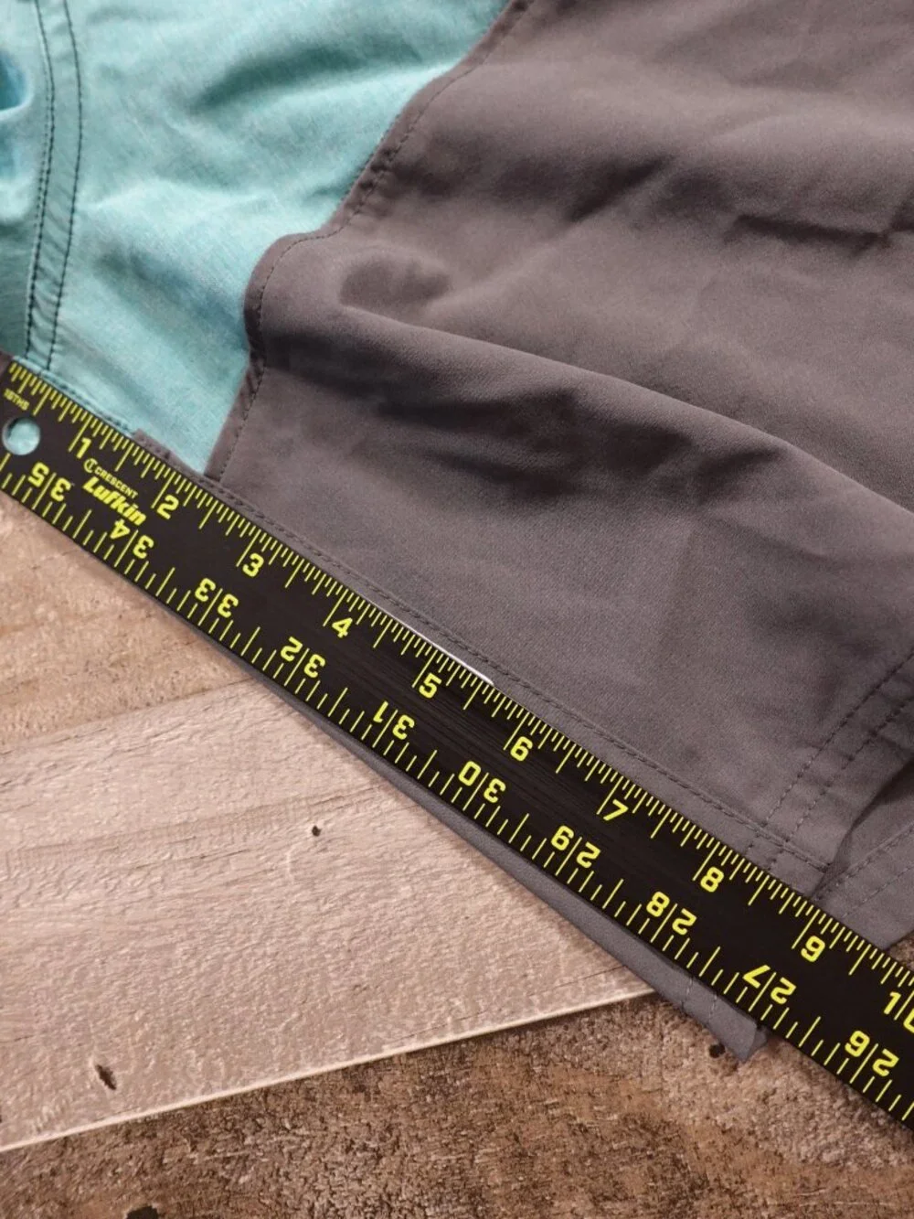 Nike Swim‎ Trunks Men’s Large 9” Inseam Black Teal Colorblock
